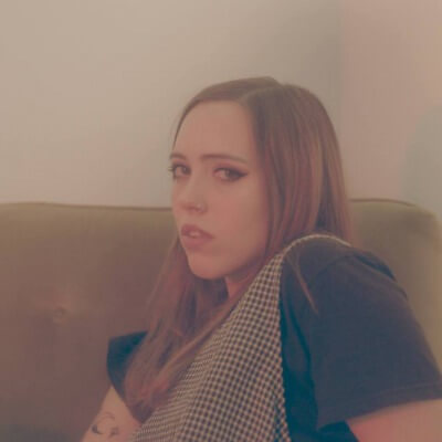 [Music Video] Soccer Mommy “Crawling In My Skin”