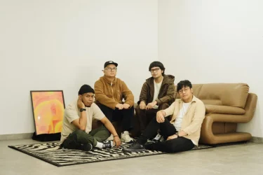 eleventwelfth release new song; “(stay here) for a while”