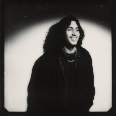 Spin release new song; “Right Around”