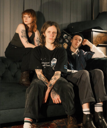 Gaffa Tape Sandy release new song; “Home Waiting”